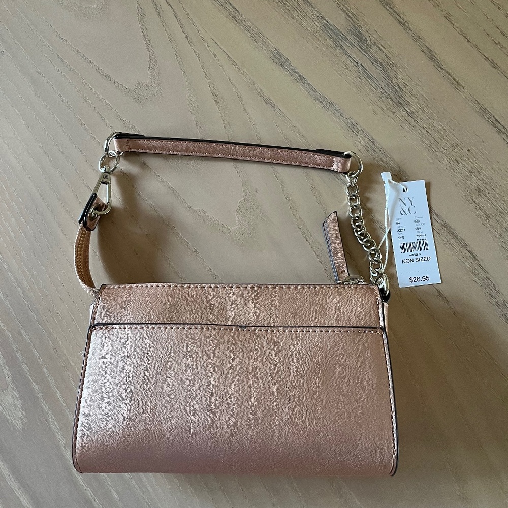 New York and Company small Handbag in Cooper   New never used. NWT